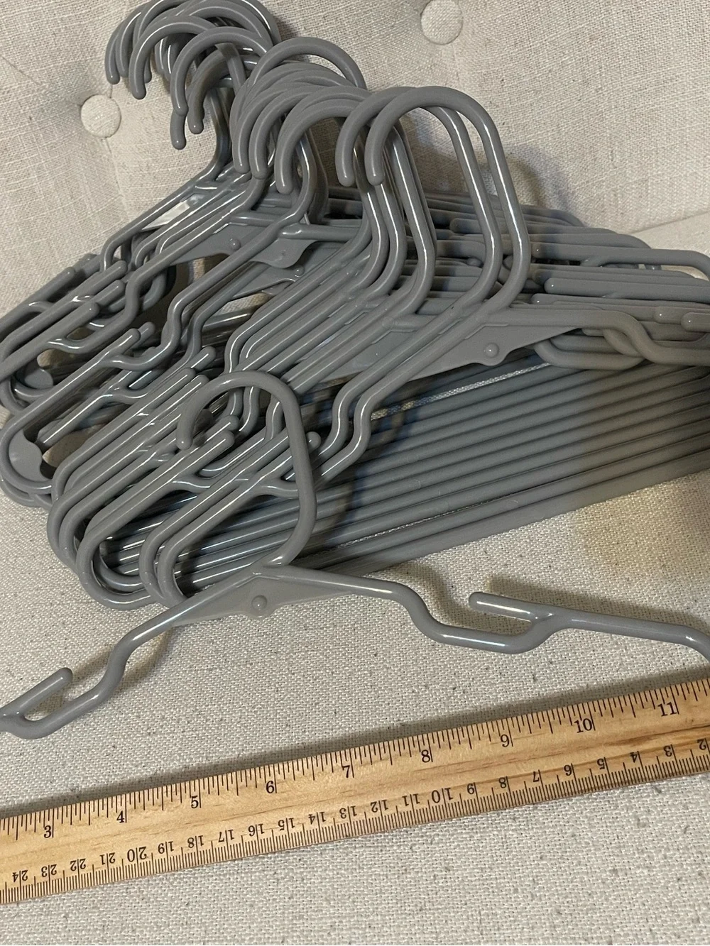 Gray Plastic Clothing Hangers - Pack